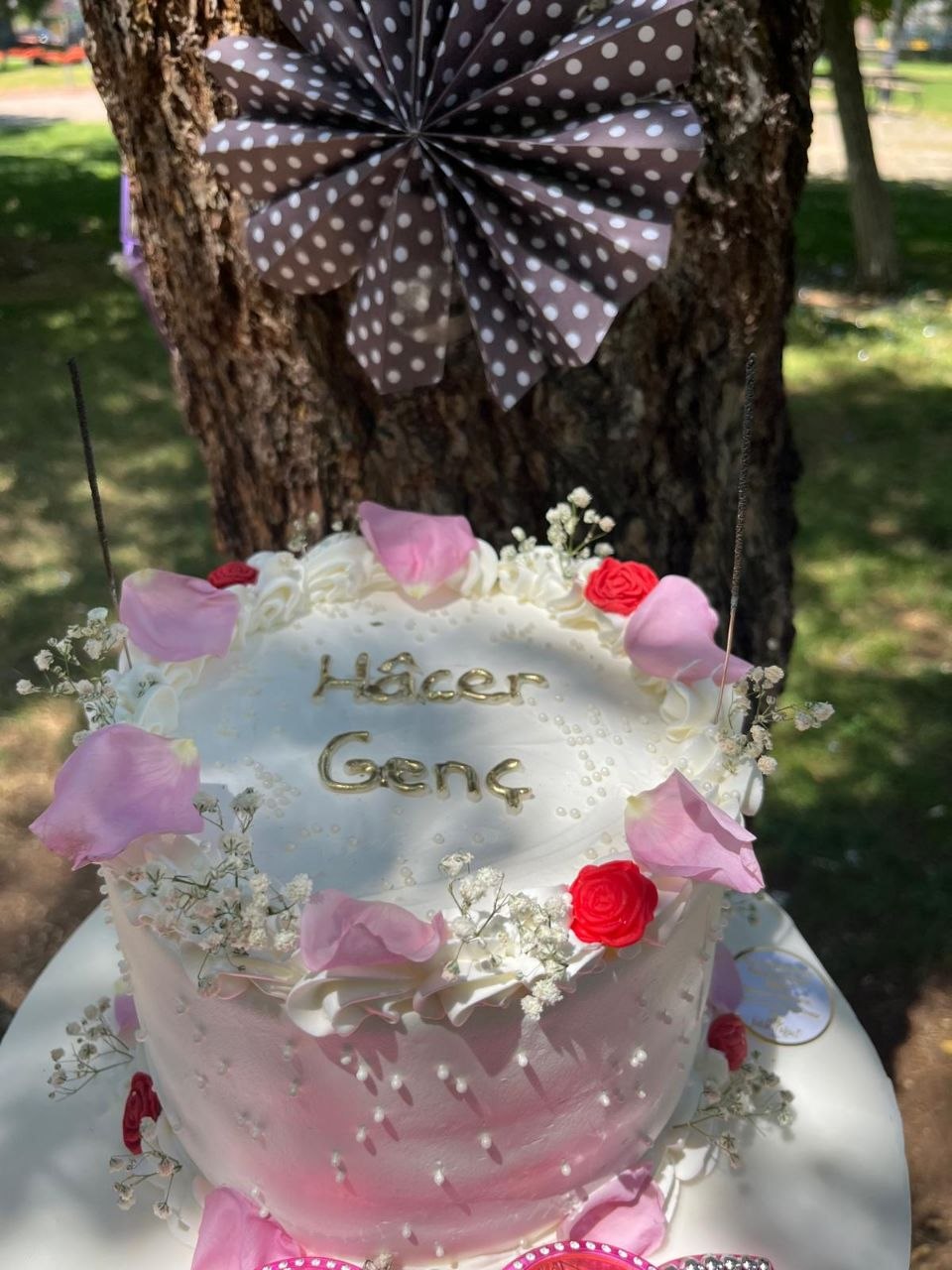 Hâcer Genç 1 Yaşında! görseli 1