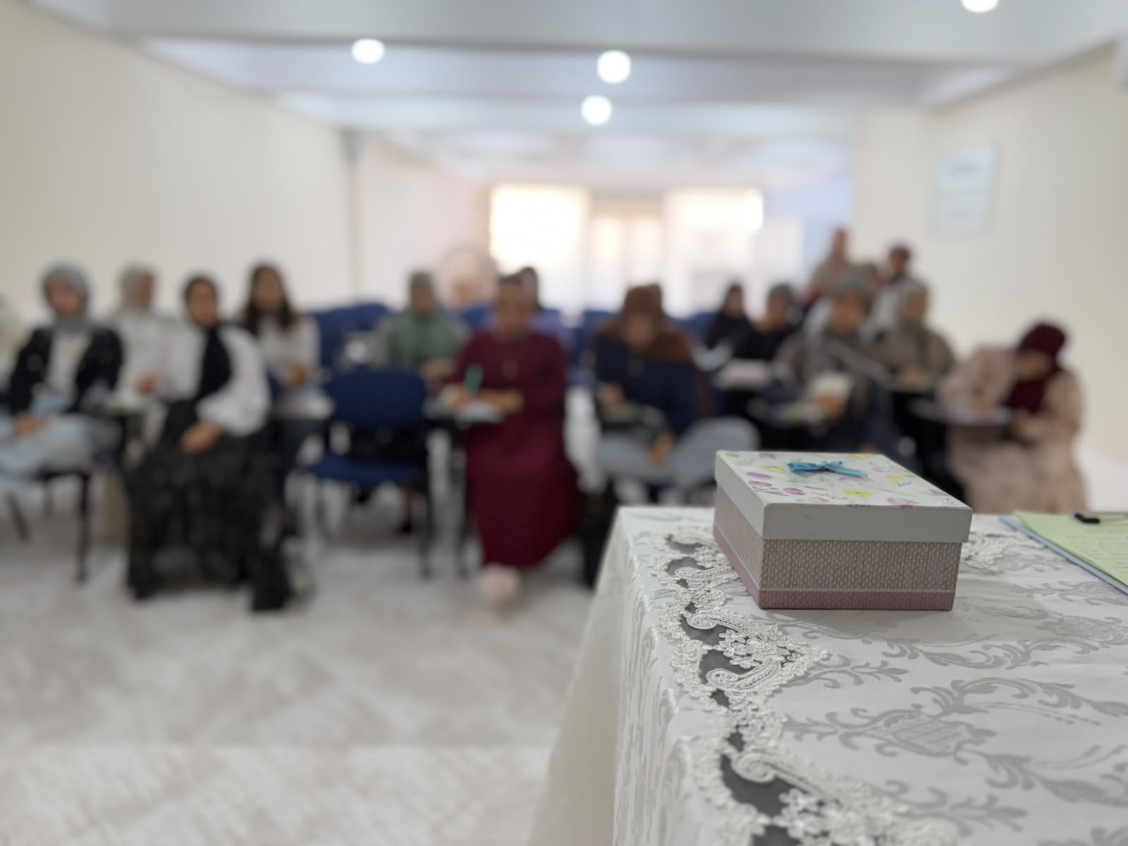 Hâcer Genç: Sana Zaten Âşina görseli 1